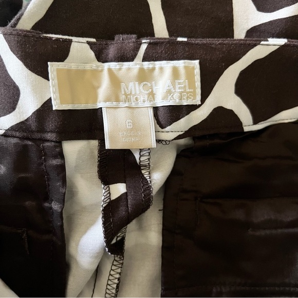 Michael by Michael Kors Brown Giraffe Printed Chino Shorts Cotton Spandex Sz 6 - Picture 3 of 7